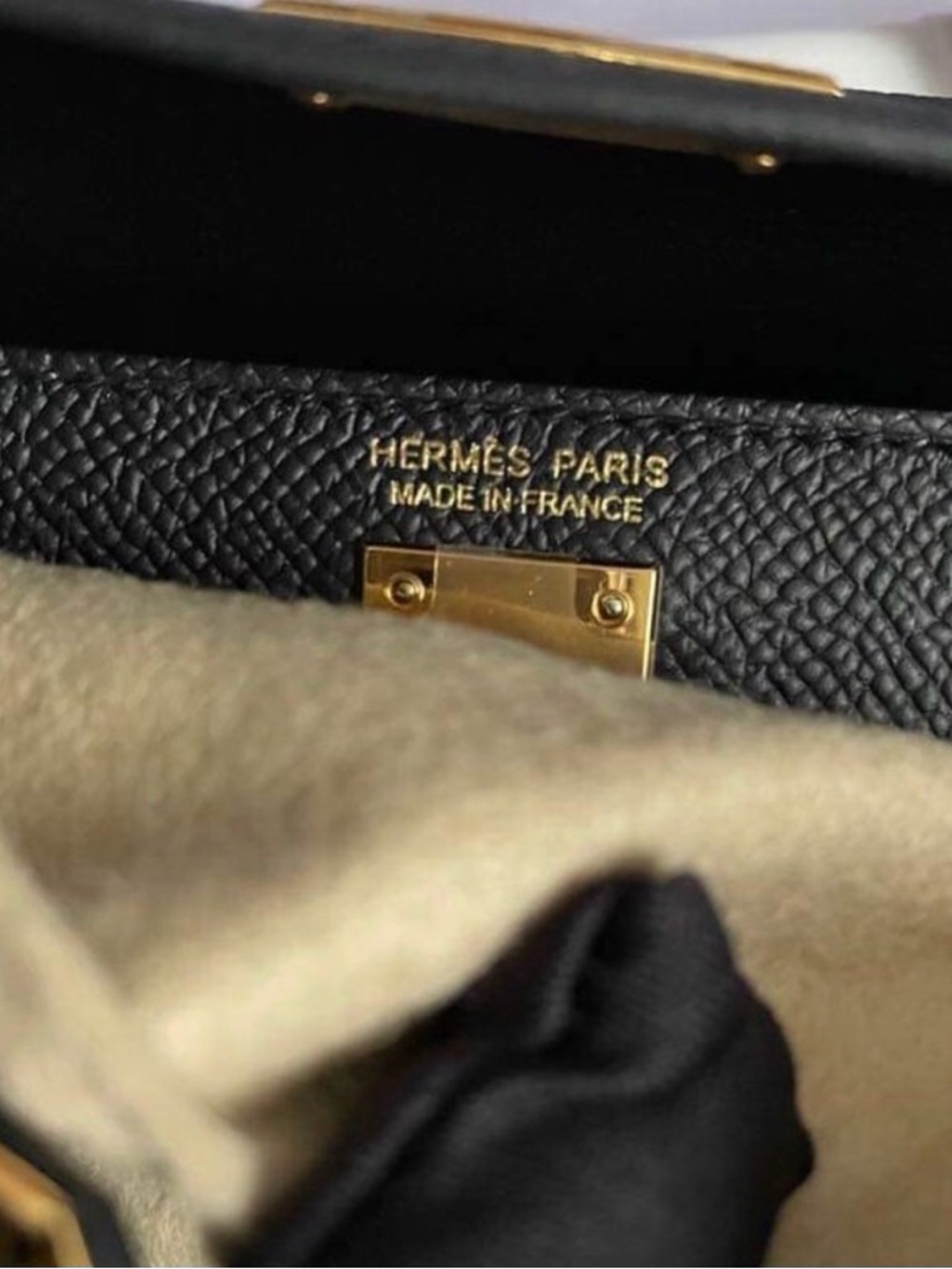 Hermes Kelly Mini Noir GHW - Picture 7 of 11